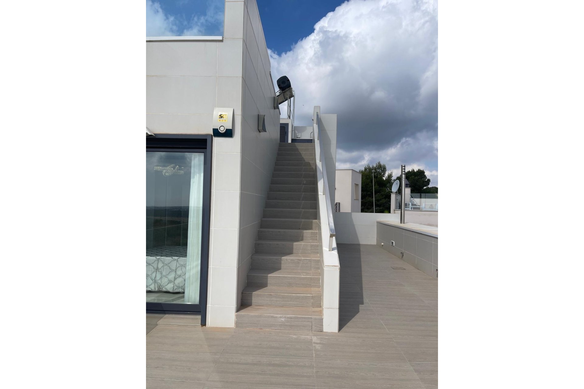 Revente - Villa -
San Miguel de Salinas - Inland