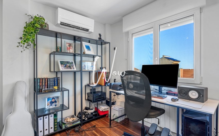 Revente - Villa -
San Miguel de Salinas - Inland