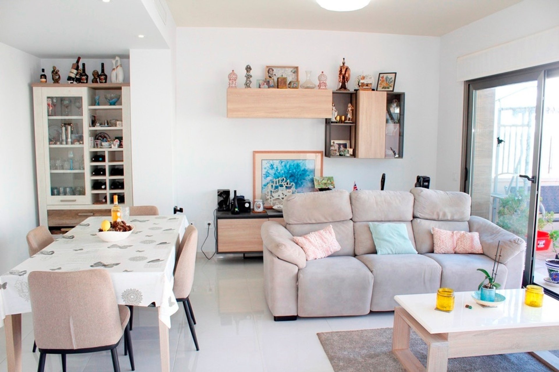 Revente - Villa -
San Miguel de Salinas - Inland