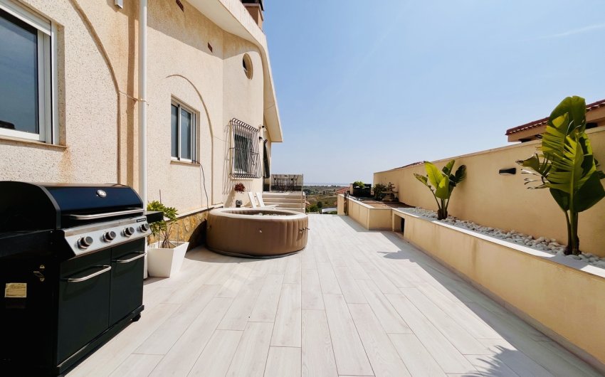 Revente - Villa -
San Miguel de Salinas - Inland