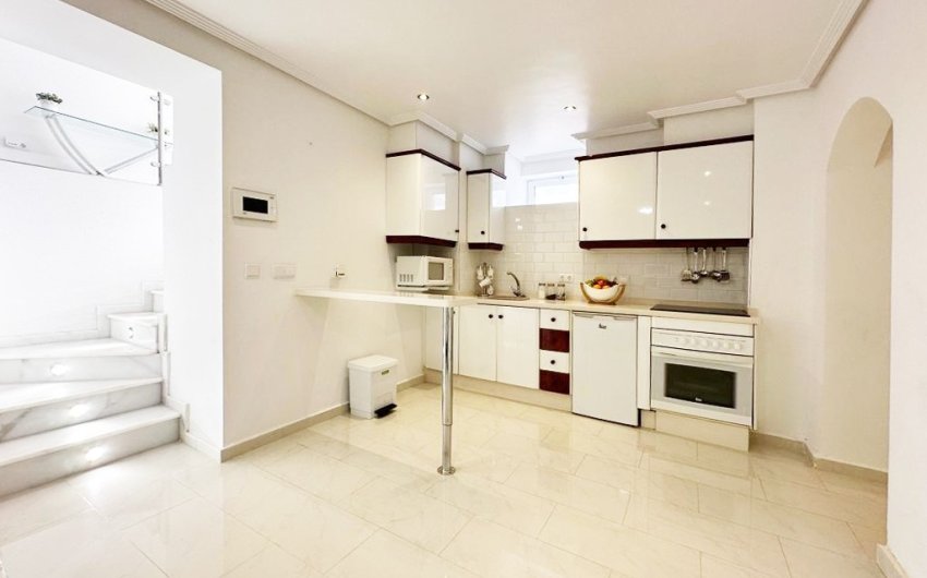 Revente - Villa -
San Miguel de Salinas - Inland