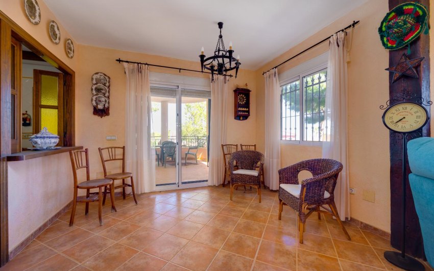 Revente - Villa -
San Miguel de Salinas - Inland