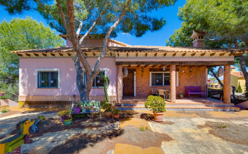 Revente - Villa -
San Miguel de Salinas - Inland