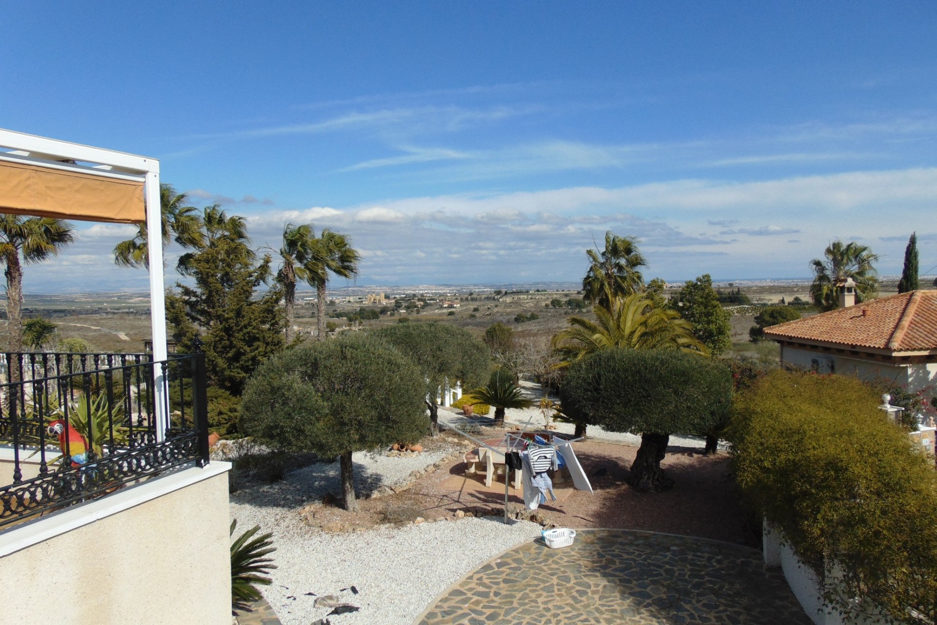 Revente - Villa -
San Miguel de Salinas - Las Comunicaciones