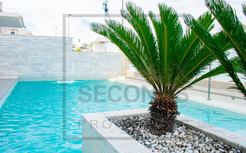 Revente - Villa -
San Miguel de Salinas - Urbanizaciones