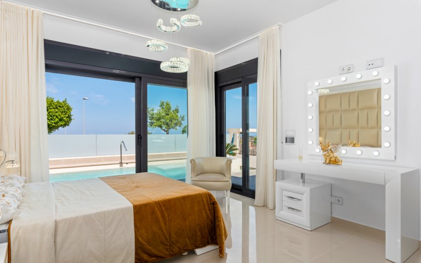 Revente - Villa -
San Miguel de Salinas