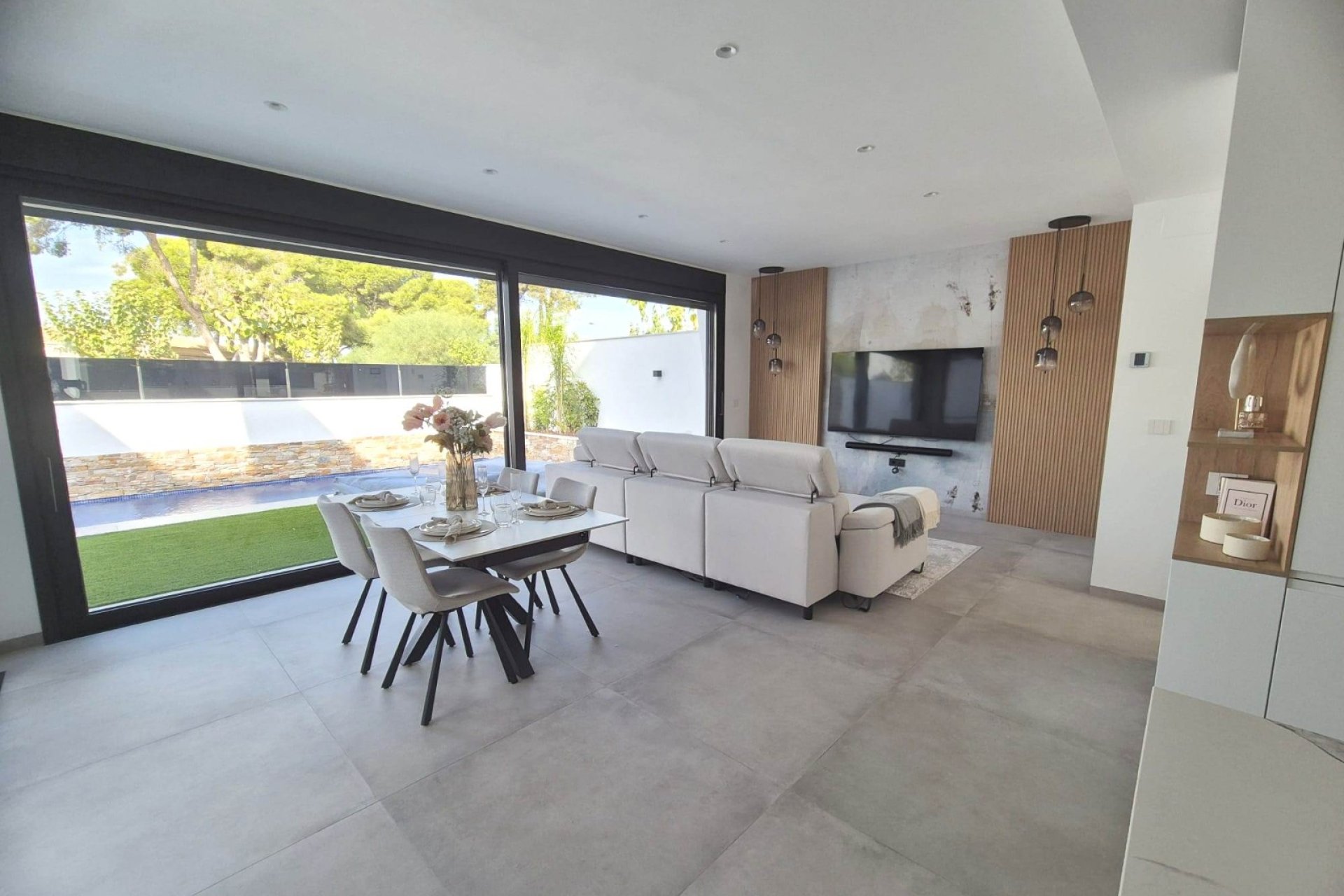 Revente - Villa -
Santiago de La Ribera - Santiago de La Ribera - Town