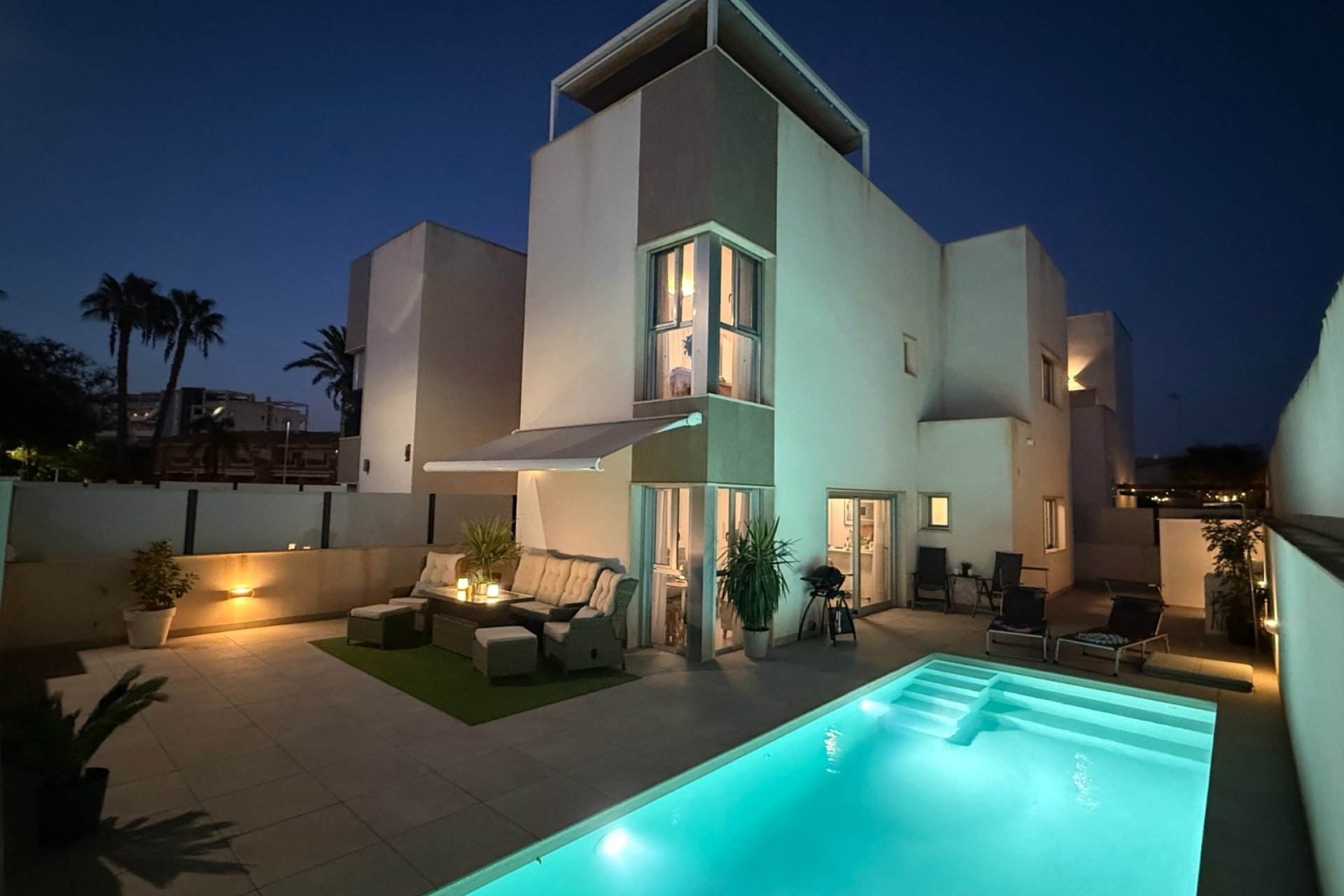 Revente - Villa -
Santiago de la Ribera - Zona de la playa