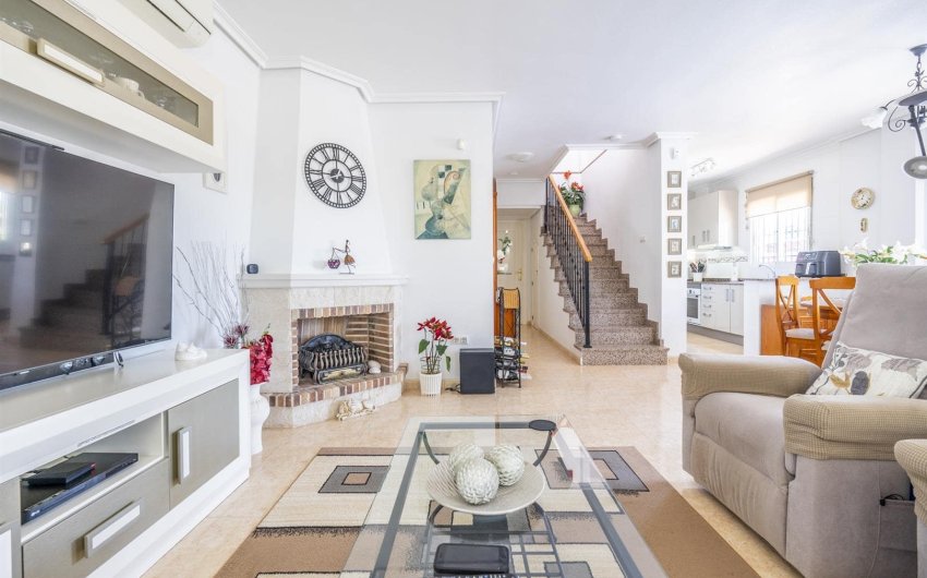 Revente - Villa -
Sucina - Inland