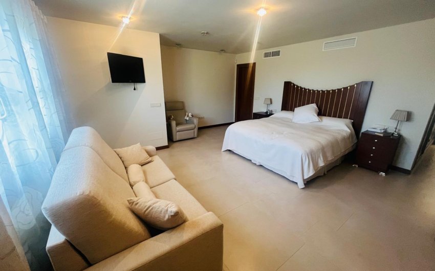 Revente - Villa -
Sucina - Inland