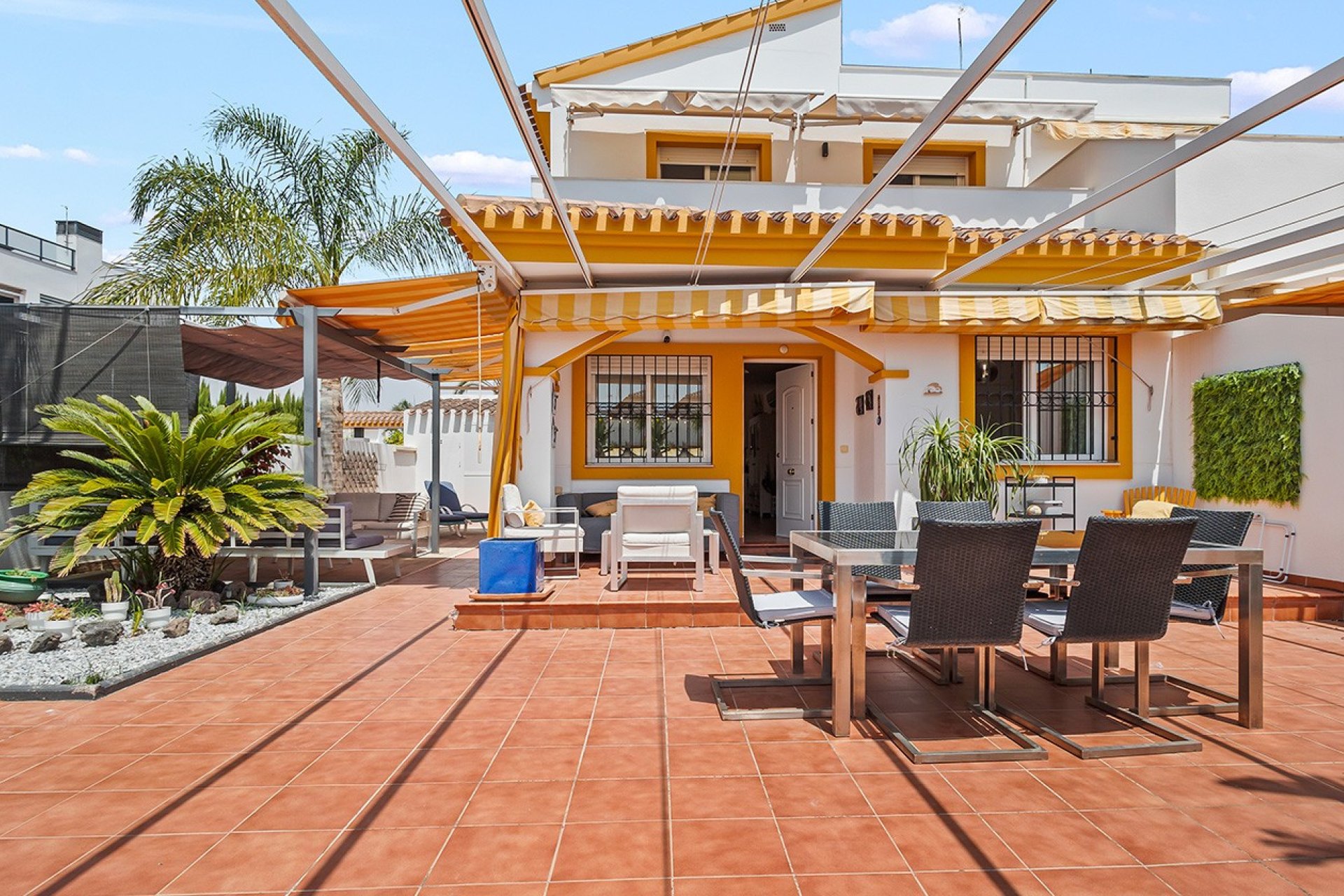 Revente - Villa -
Torre de la Horadada - Pueblo Latino