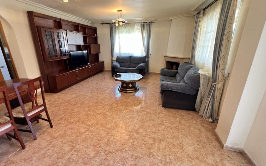 Revente - Villa -
Torrevieja - Aguas Nuevas