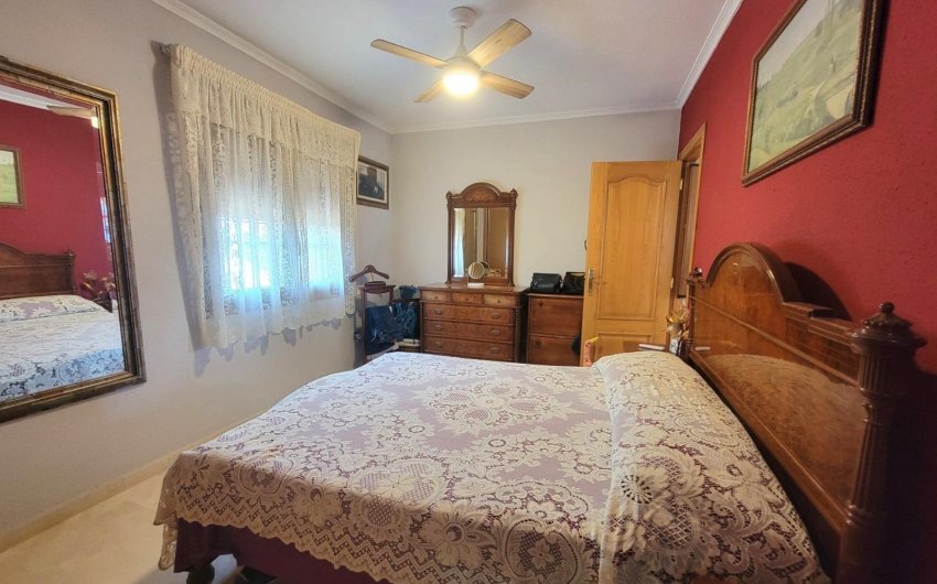 Revente - Villa -
Torrevieja - Aguas Nuevas