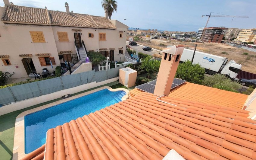 Revente - Villa -
Torrevieja - Aguas Nuevas