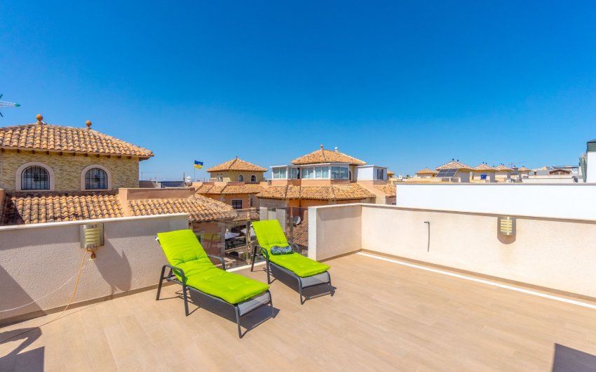 Revente - Villa -
Torrevieja - Aguas Nuevas