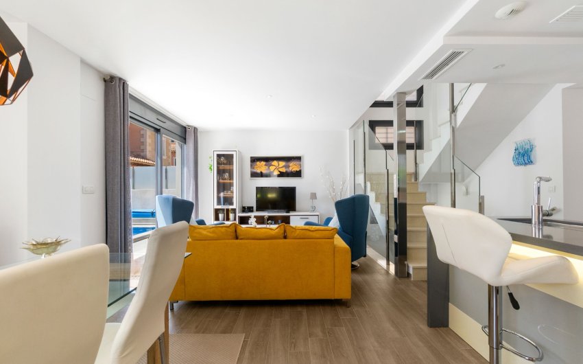 Revente - Villa -
Torrevieja - Aguas Nuevas