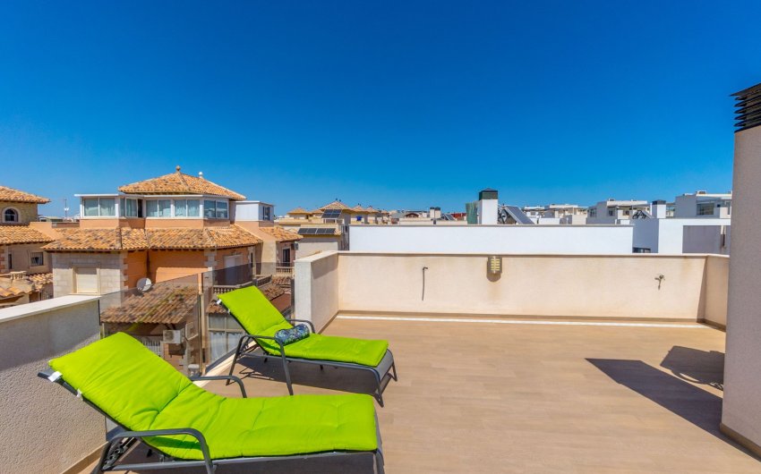 Revente - Villa -
Torrevieja - Aguas Nuevas