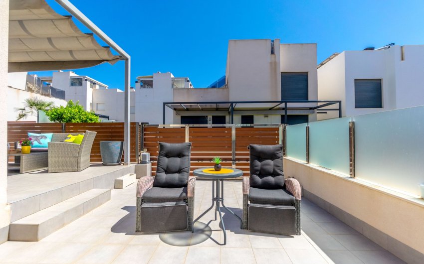 Revente - Villa -
Torrevieja - Aguas Nuevas