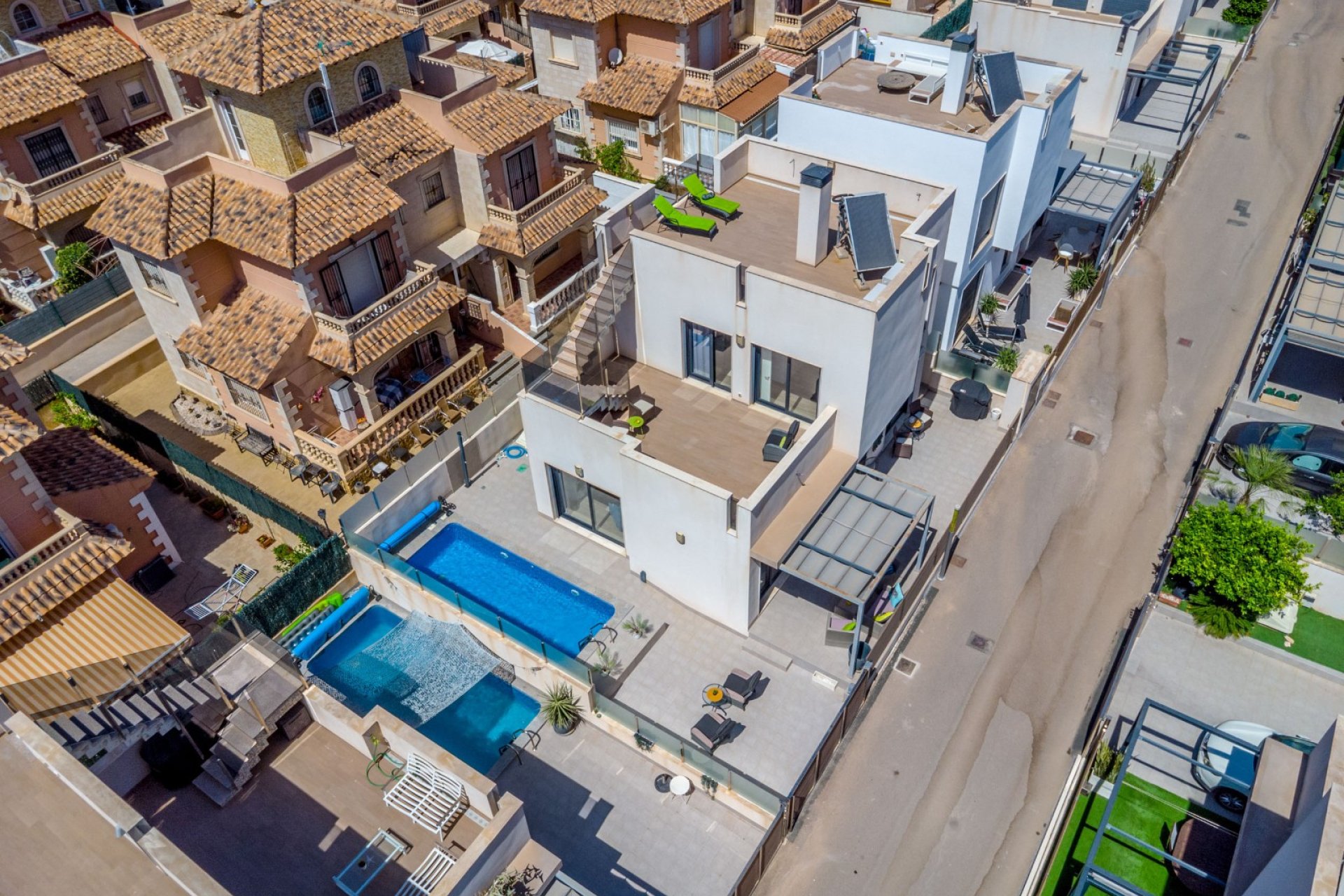 Revente - Villa -
Torrevieja - Aguas Nuevas