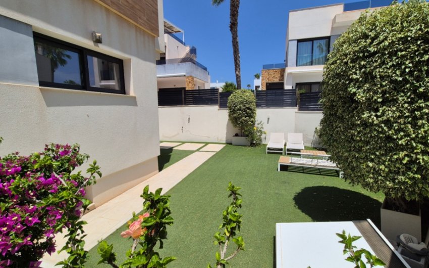 Revente - Villa -
Torrevieja - Costa Blanca Sur
