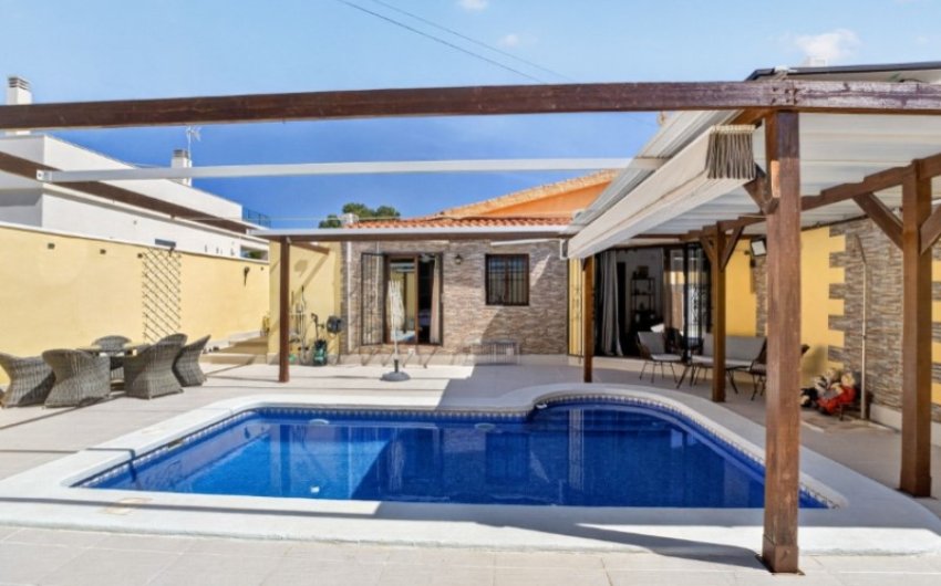 Revente - Villa -
Torrevieja - Costa Blanca