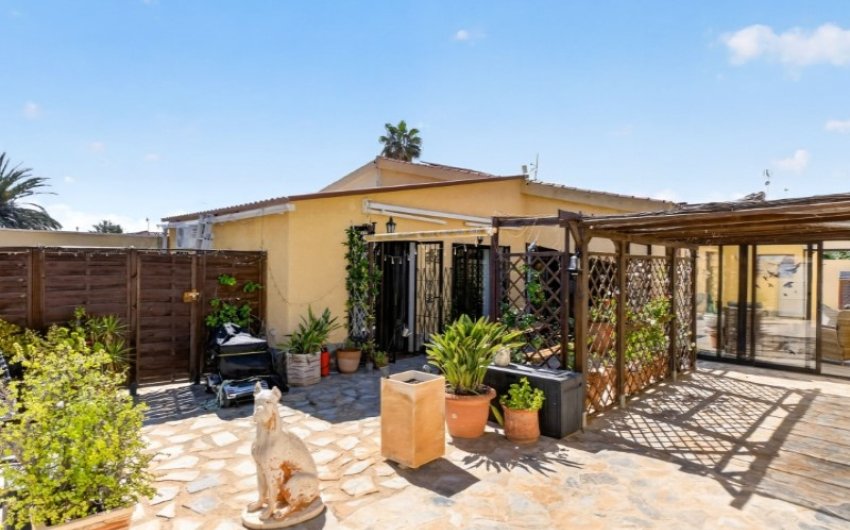 Revente - Villa -
Torrevieja - Costa Blanca
