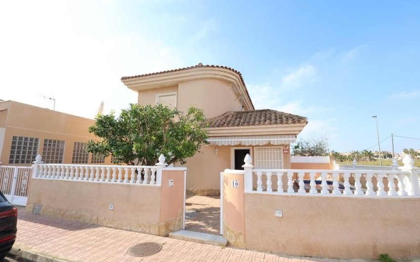 Revente - Villa -
Torrevieja - Costa Blanca