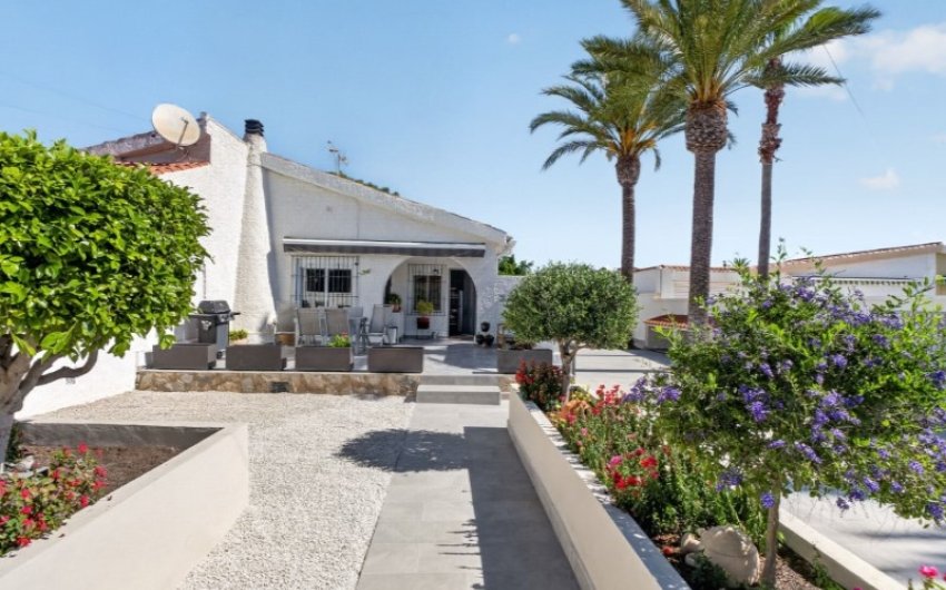 Revente - Villa -
Torrevieja - Costa Blanca