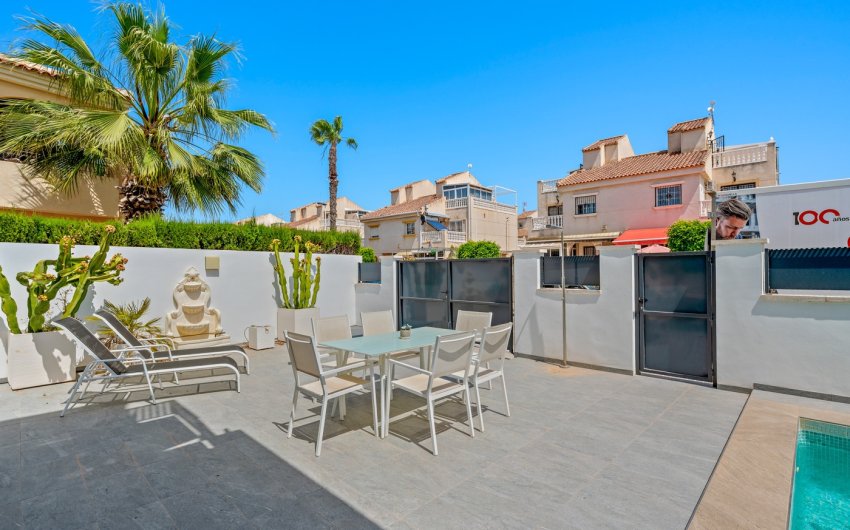 Revente - Villa -
Torrevieja - Costa Blanca