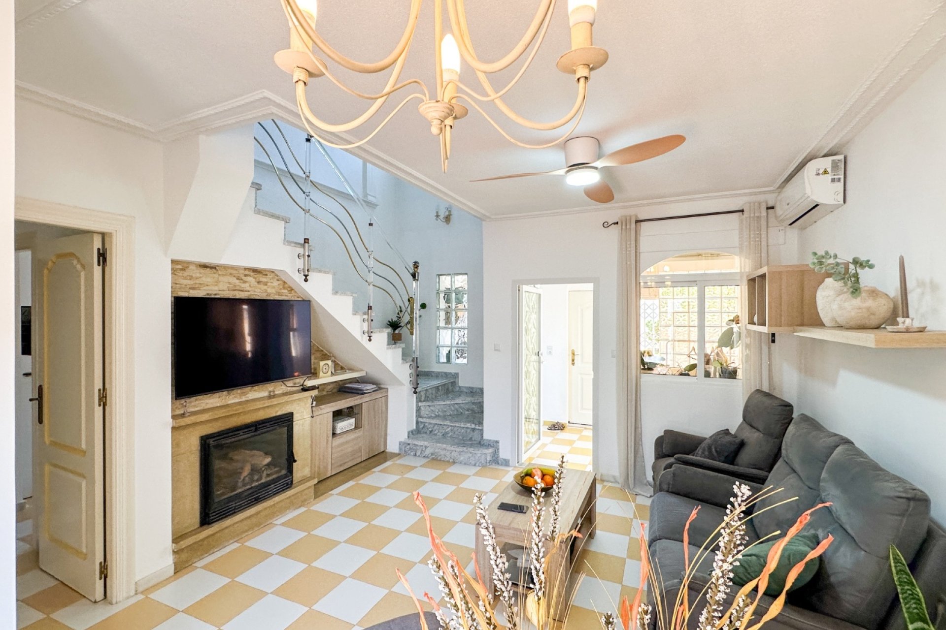 Revente - Villa -
Torrevieja - Costa Blanca