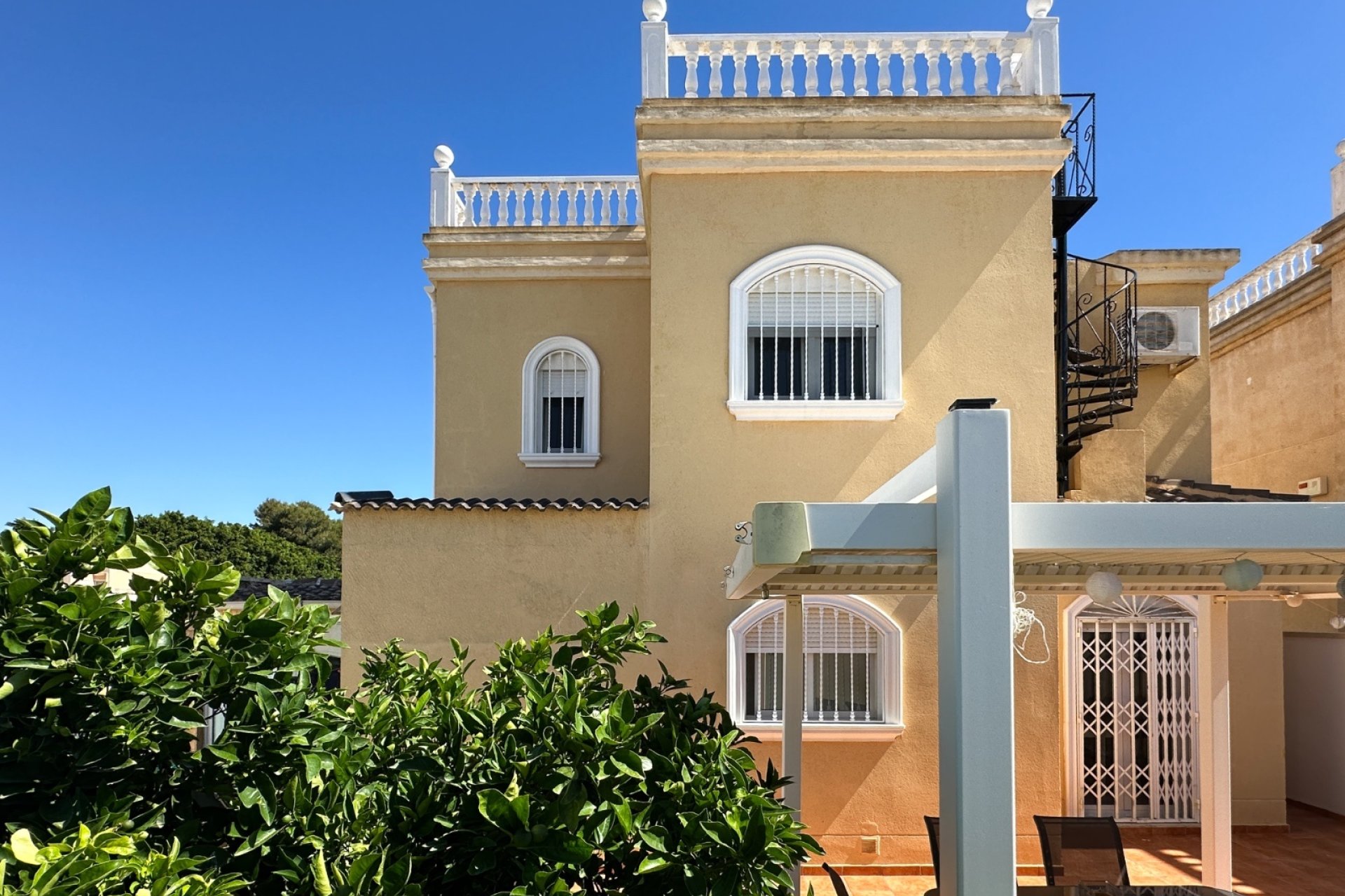 Revente - Villa -
Torrevieja - Costa Blanca