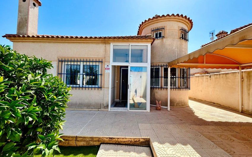 Revente - Villa -
Torrevieja - Costa Blanca