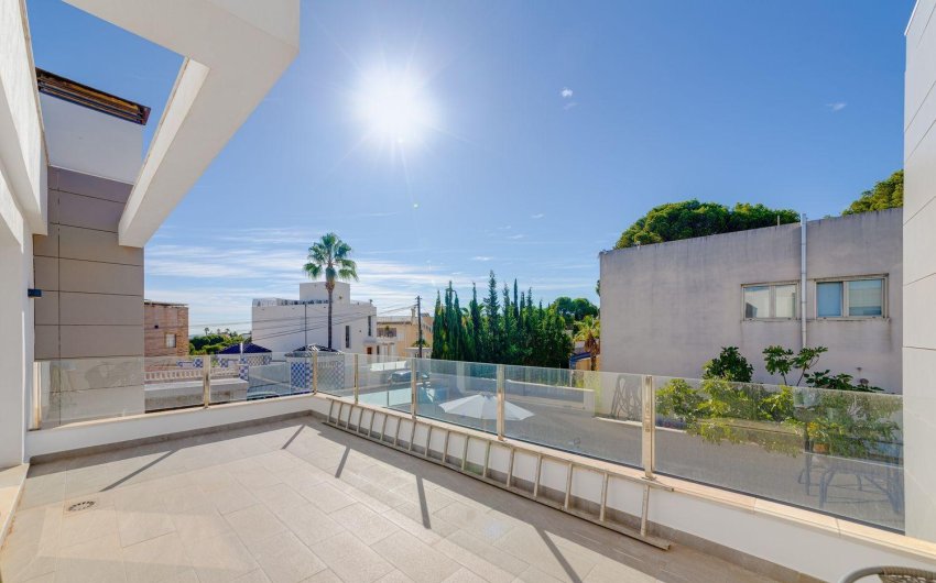 Revente - Villa -
Torrevieja - Costa Blanca
