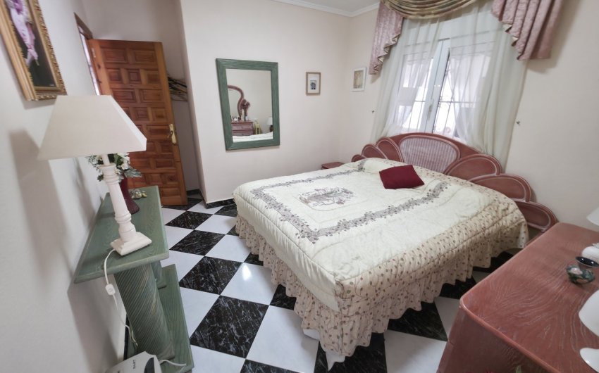 Revente - Villa -
Torrevieja - Costa Blanca