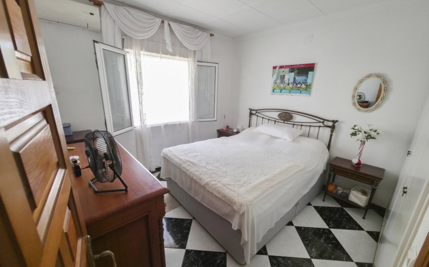Revente - Villa -
Torrevieja - Costa Blanca