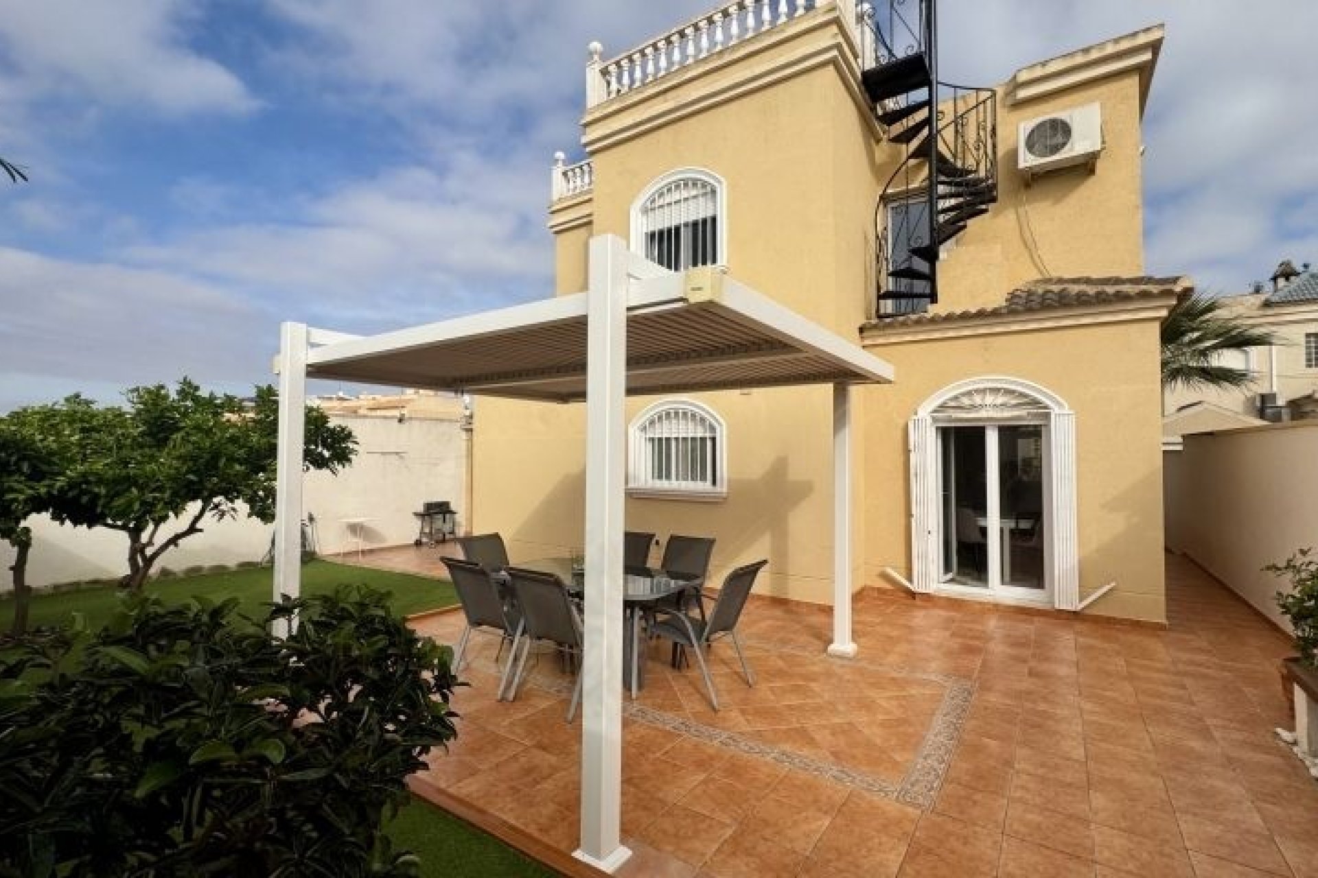 Revente - Villa -
Torrevieja - Costa Blanca