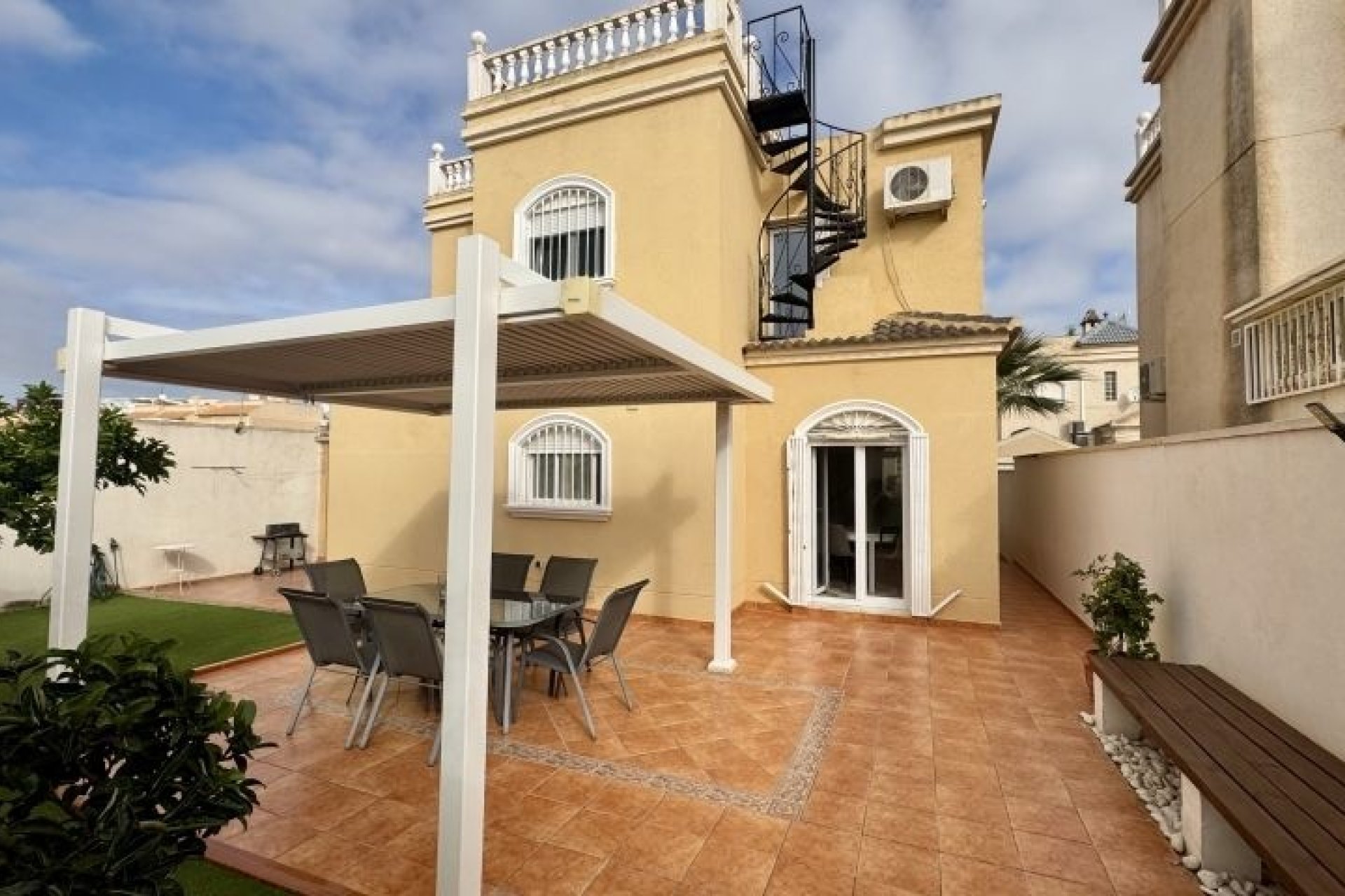 Revente - Villa -
Torrevieja - Costa Blanca