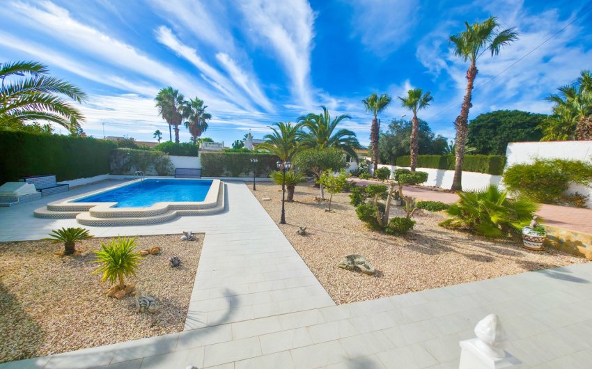 Revente - Villa -
Torrevieja - Costa Blanca