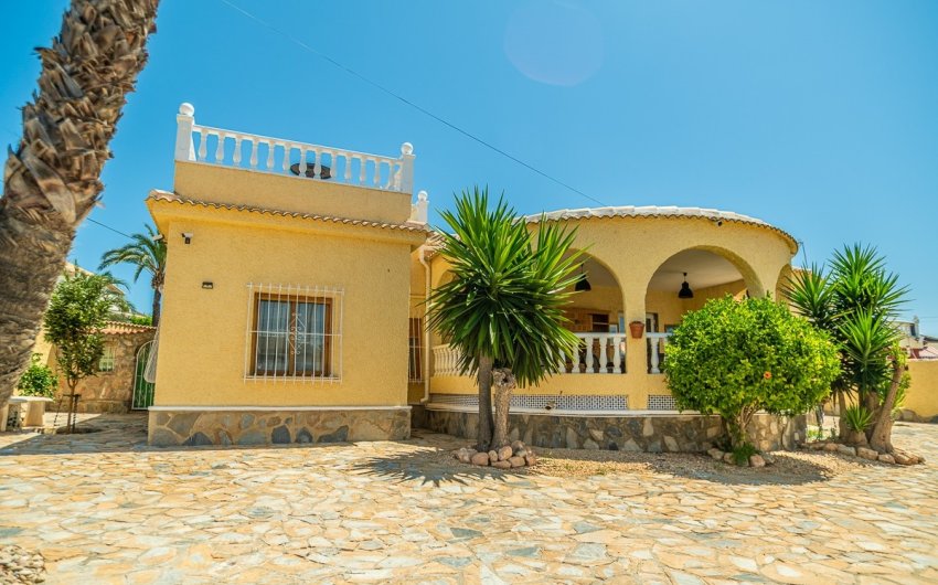 Revente - Villa -
Torrevieja - Costa Blanca