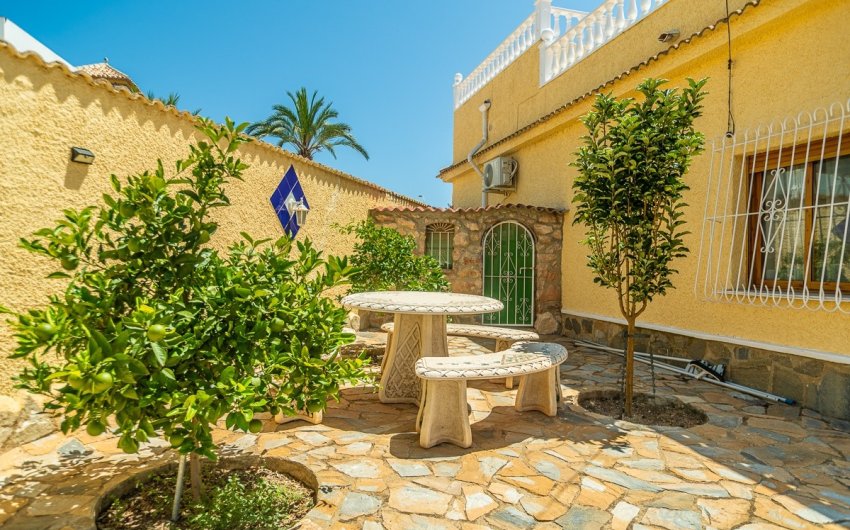 Revente - Villa -
Torrevieja - Costa Blanca