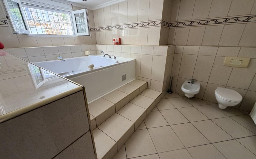 Revente - Villa -
Torrevieja - Costa Blanca