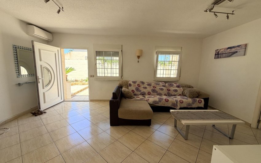 Revente - Villa -
Torrevieja - Costa Blanca