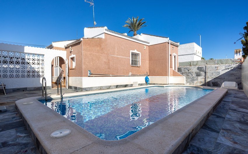 Revente - Villa -
Torrevieja - Costa Blanca