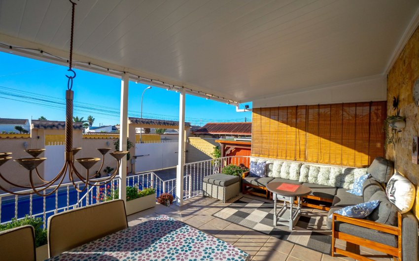 Revente - Villa -
Torrevieja - El Chaparral