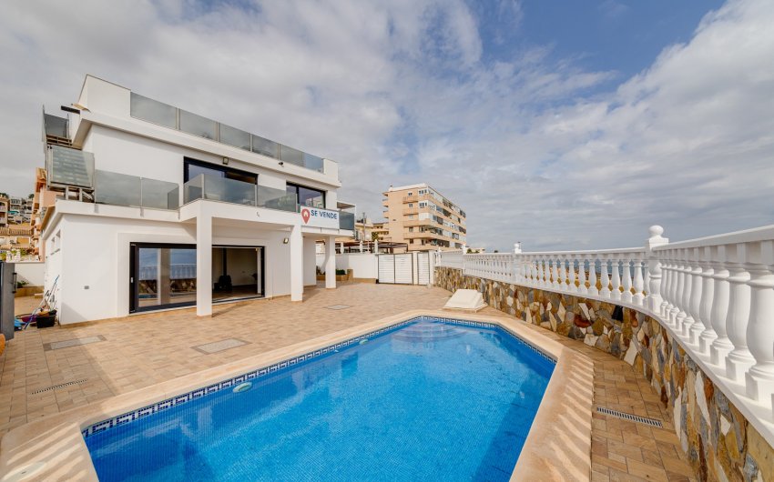 Revente - Villa -
Torrevieja - La Mata