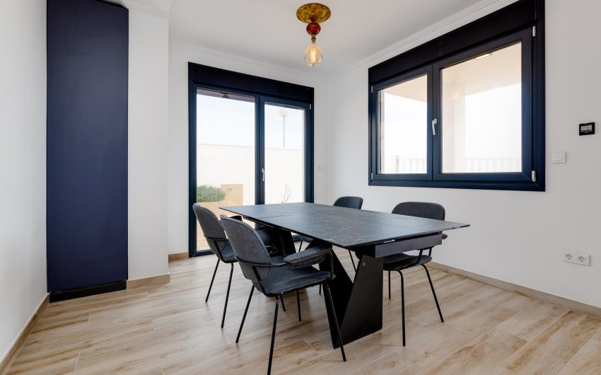 Revente - Villa -
Torrevieja - La Mata