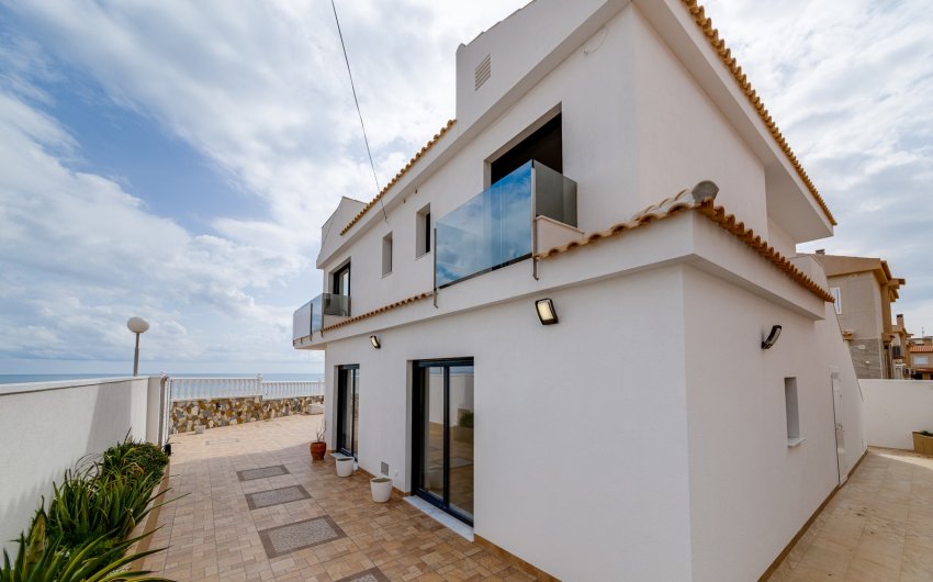 Revente - Villa -
Torrevieja - La Mata