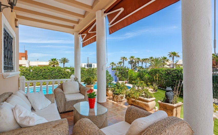 Revente - Villa -
Torrevieja - La Mata
