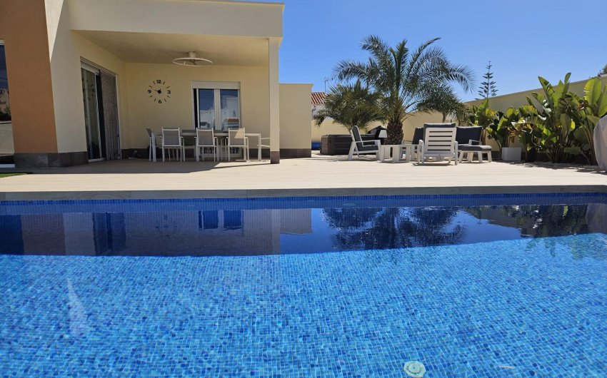 Revente - Villa -
Torrevieja - La Siesta - El Salado - Torreta