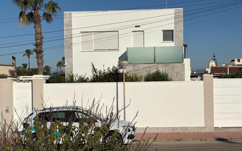 Revente - Villa -
Torrevieja - La Siesta - El Salado - Torreta